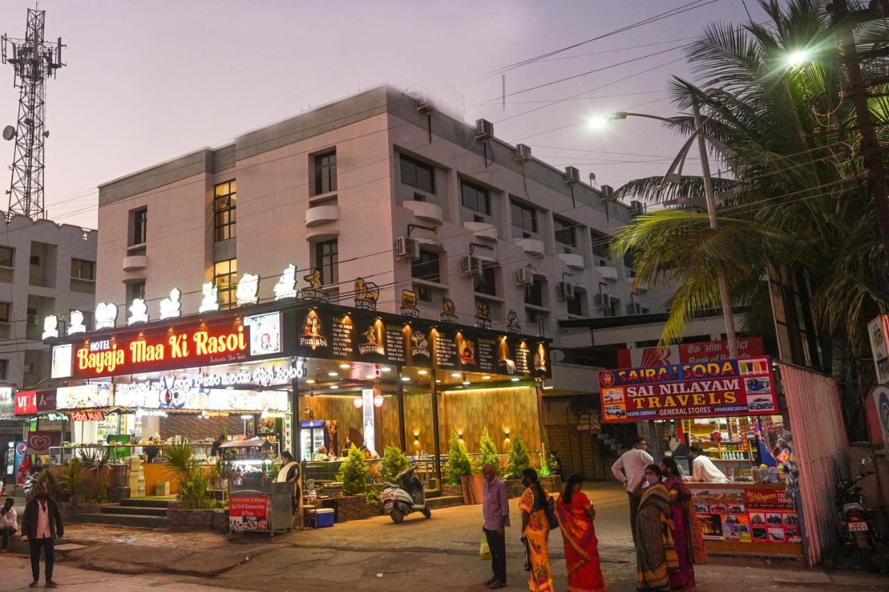 Saish Hotel Shirdi Exterior foto