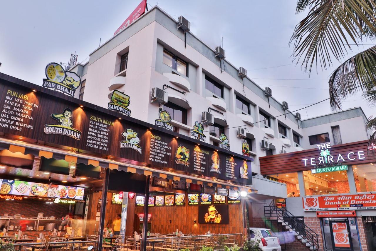 Saish Hotel Shirdi Exterior foto