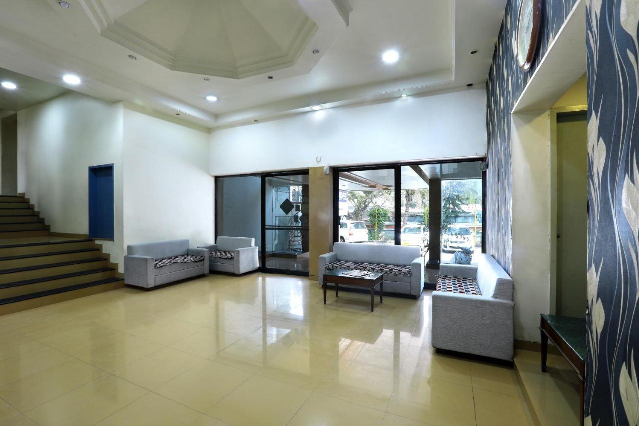 Saish Hotel Shirdi Exterior foto